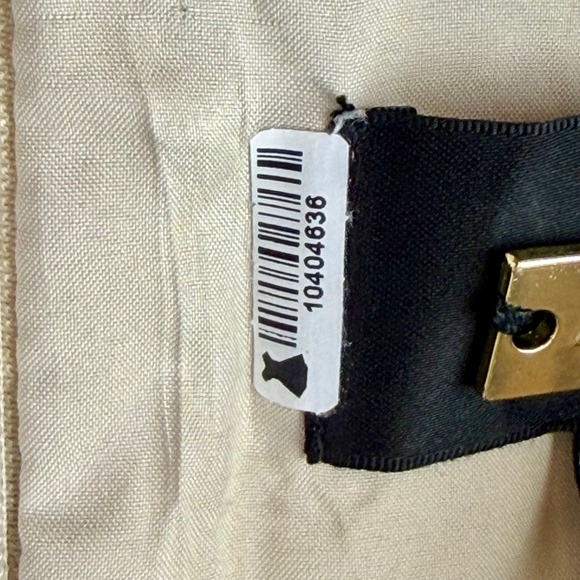 Alexia Admor - Picture 3 of 5